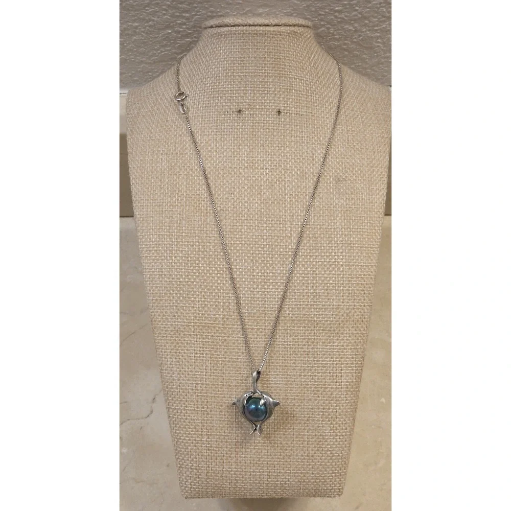Beautiful Sterling Silver Dolphins Holding Blue‎ Orb Sterling Box Chain 